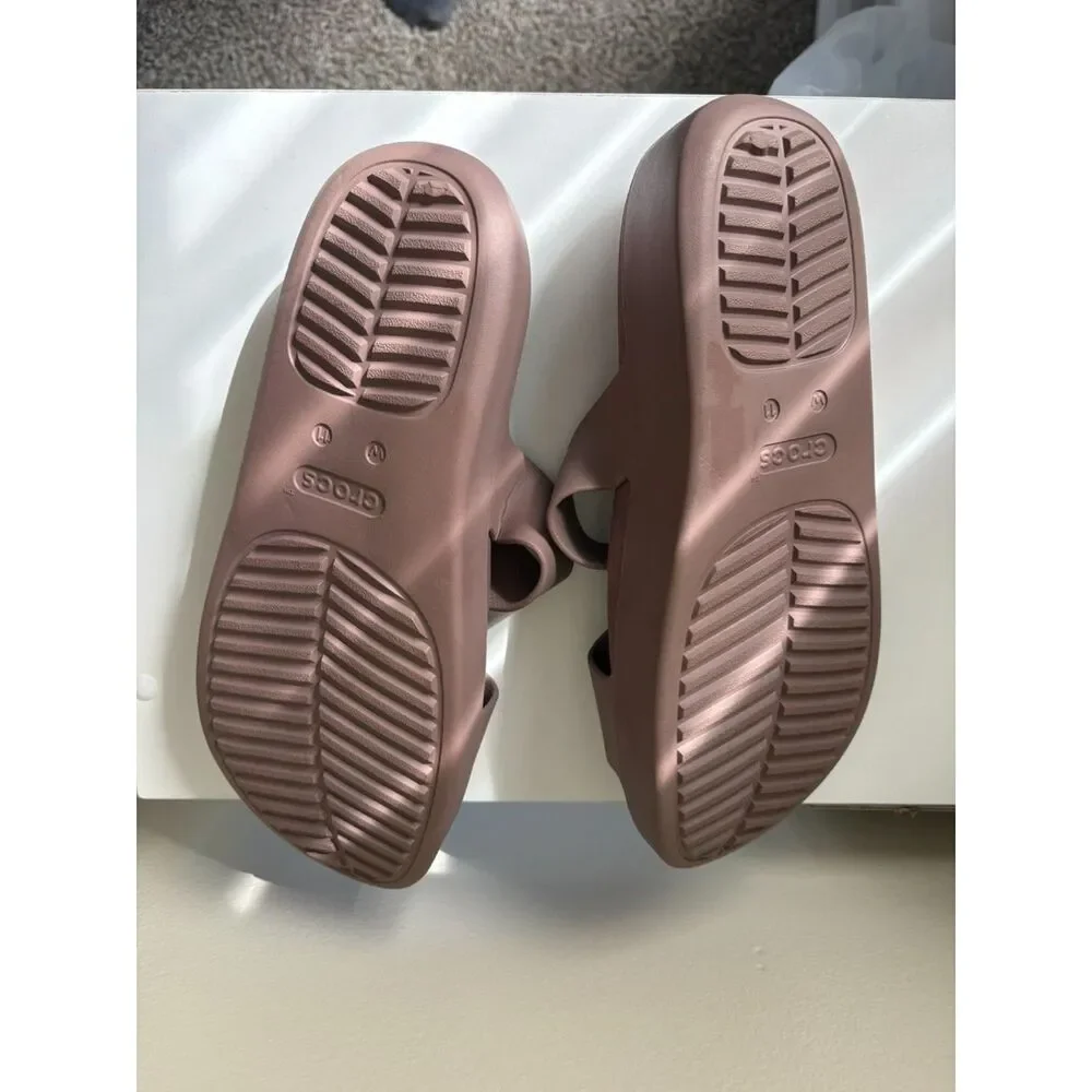 Crocs Getaway Platform Toe Loop Truffle size 11